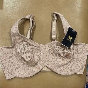 Wacoal Lace Bra in Beige